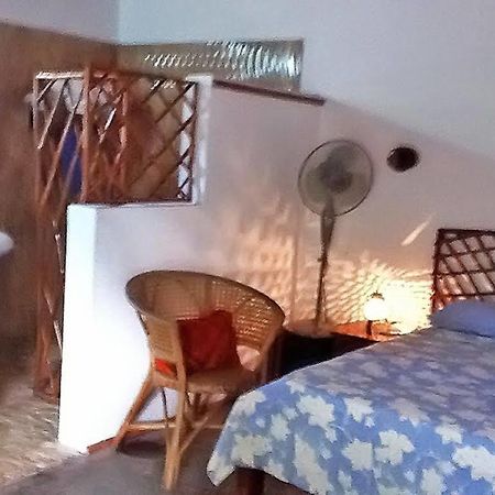 Coco Bay Guest House Anse Volbert Village Екстериор снимка